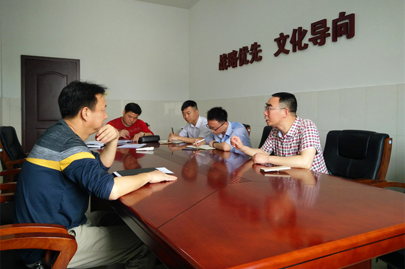 县委组织部深入医疗机构指导党建工作