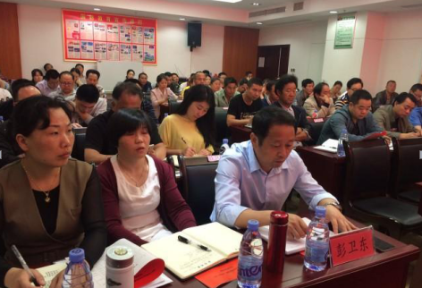 上任先“上课”春联街道新任社区(村)两委干部集中培训