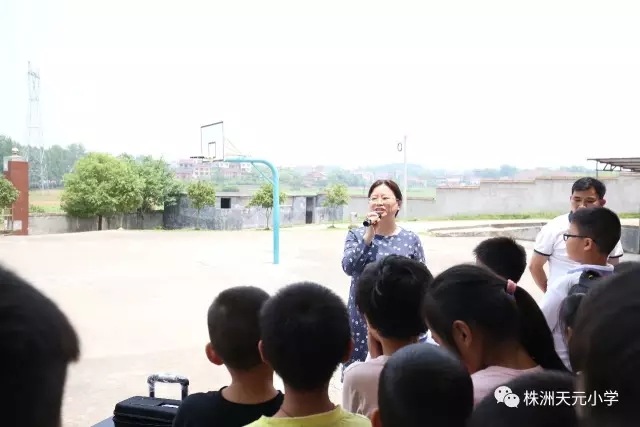 精准扶贫 送教下乡