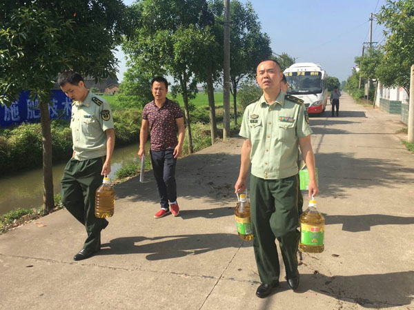 攸县消防大队下乡助力精准扶贫