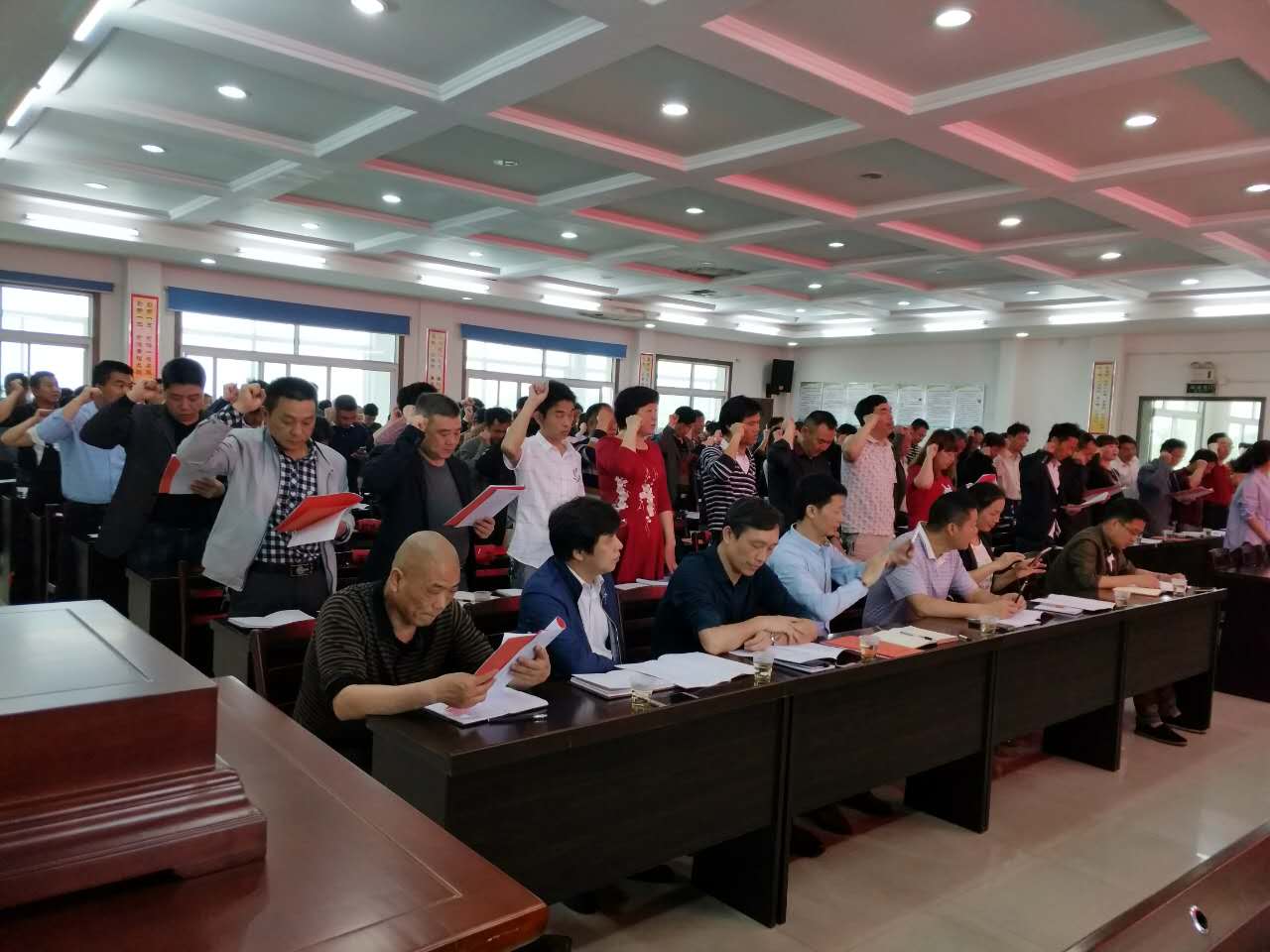 网岭镇召开新任村（居）两委班子成员培训会