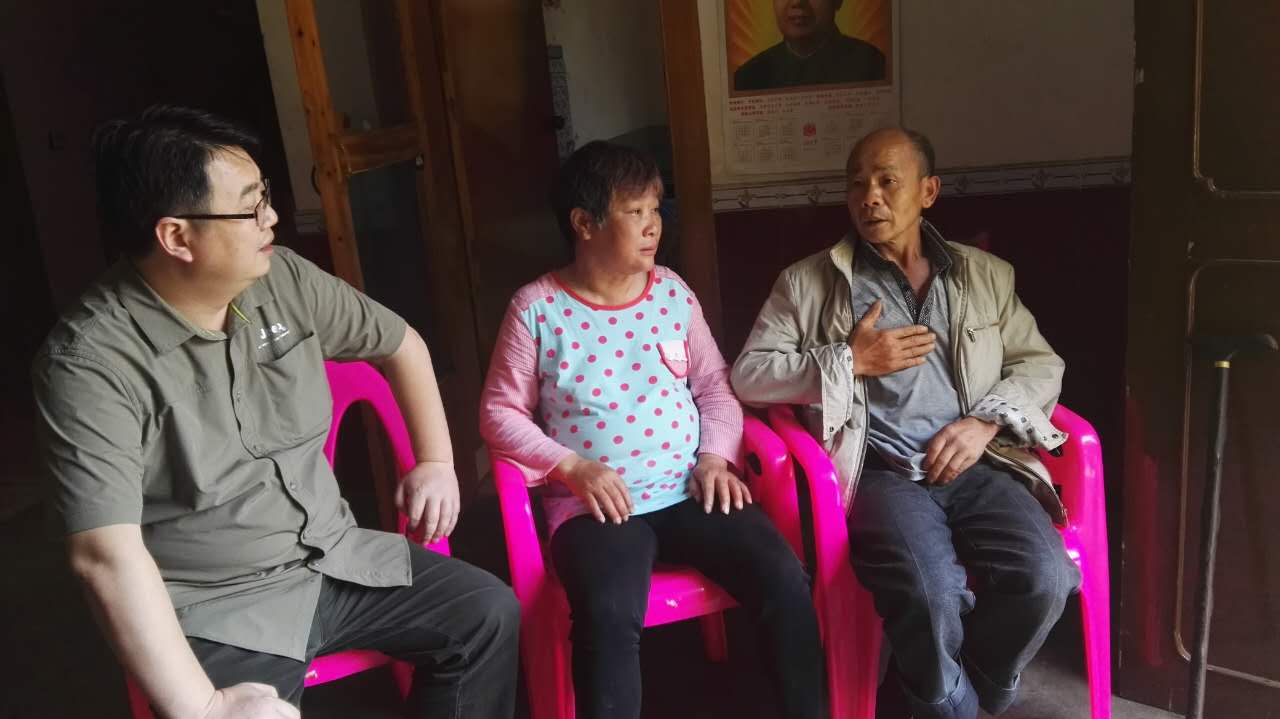 县科协：端午佳节送温暖