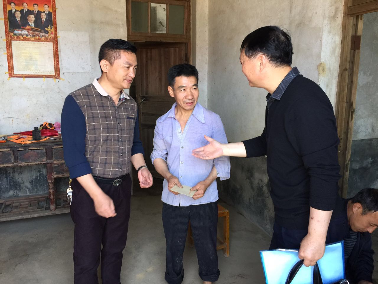 入户扶贫　帮扶暖心