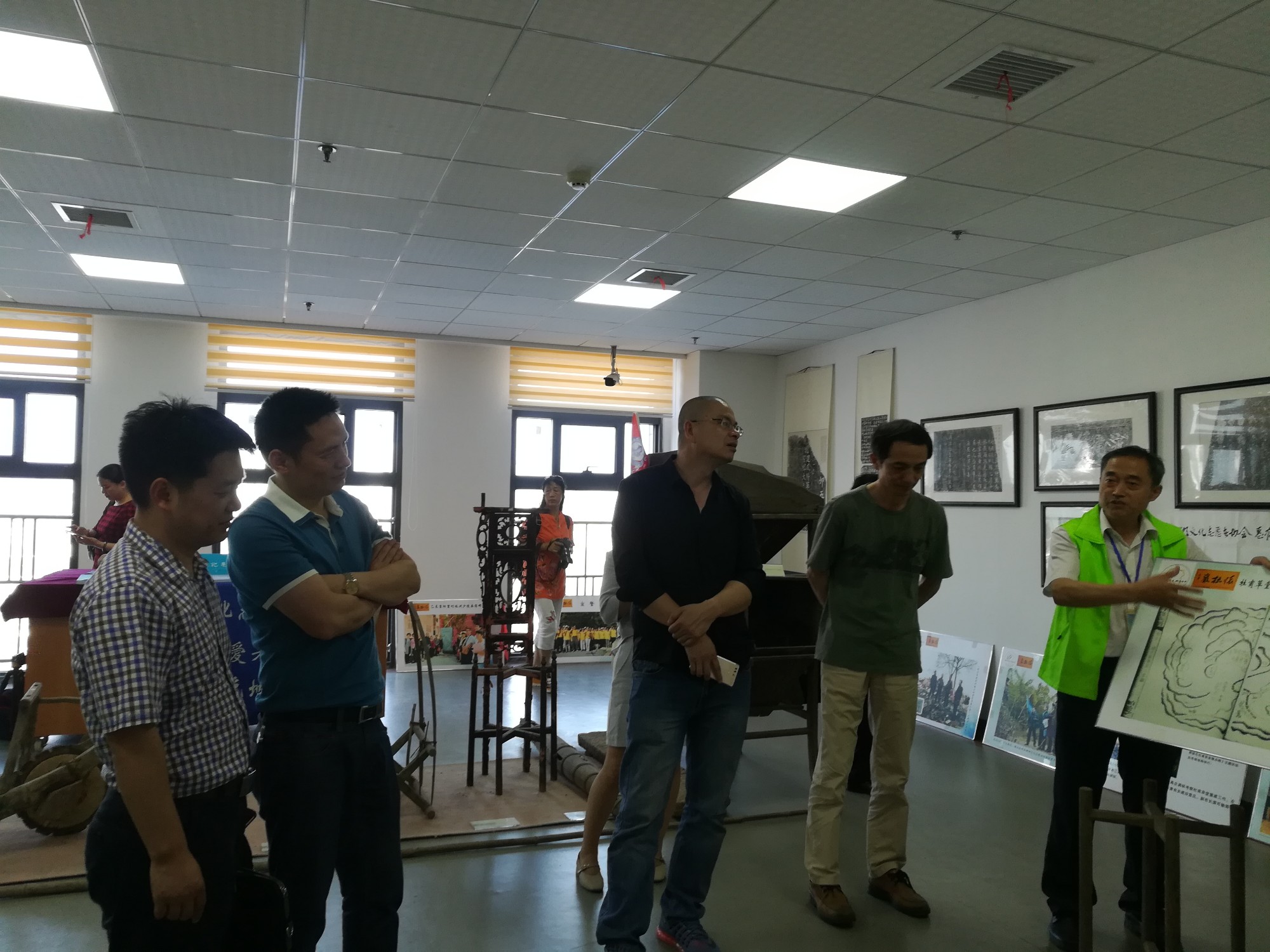 市政协调研天元区公共文化服务体系建设