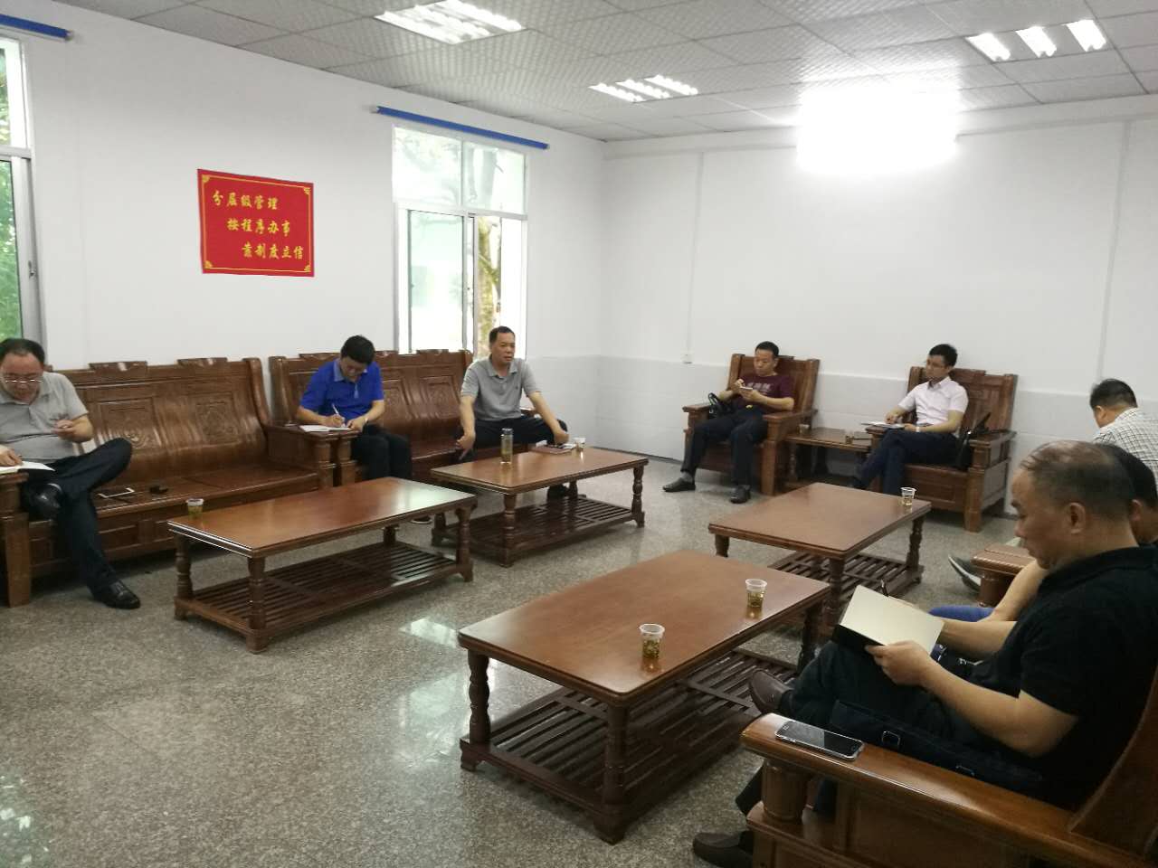 政法委书记陈可勇来酒埠江镇调研