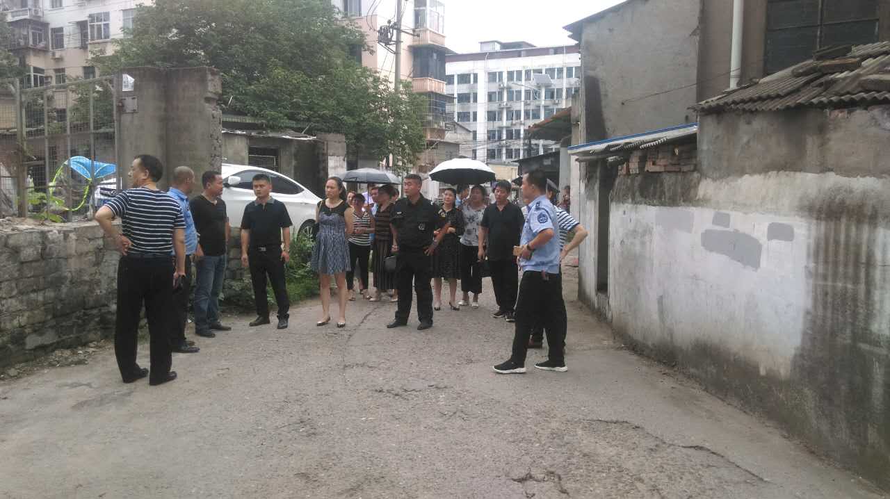 龙泉街道召开国家卫生城市复审再动员会议