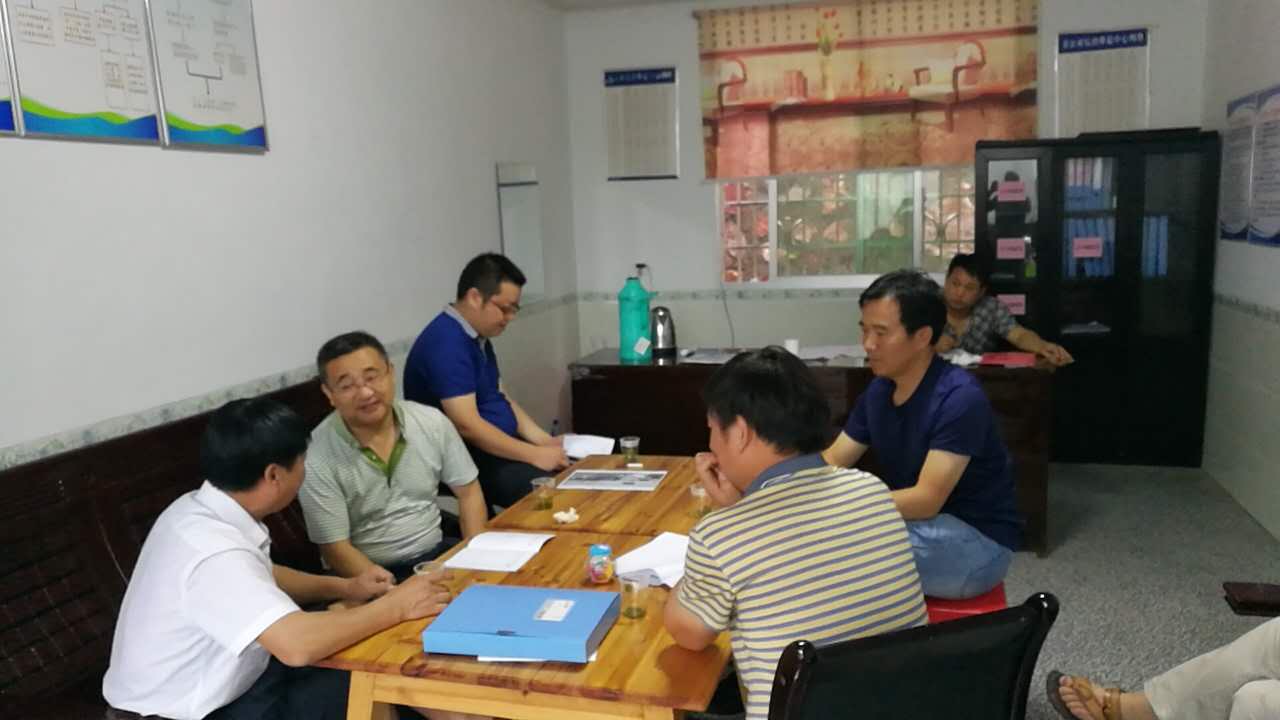 攸县公路局开展“主题党日 精准扶贫”活动
