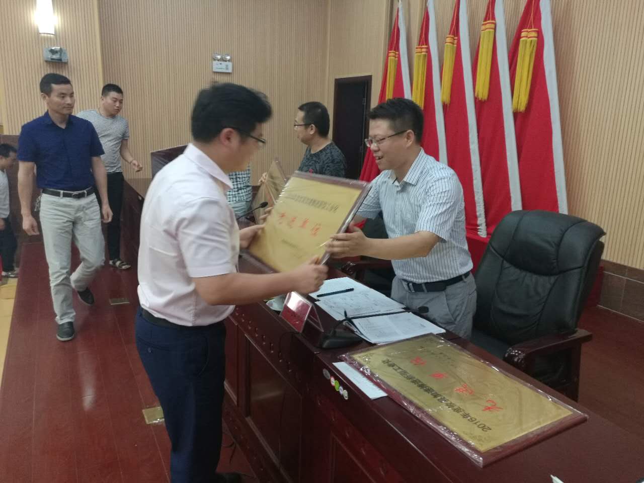 攸县召开1-5月工业经济运行调度会议