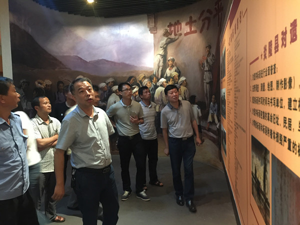 湖南酒仙湖生态旅游开发有限公司开展迎“七&middot;一”主题活动