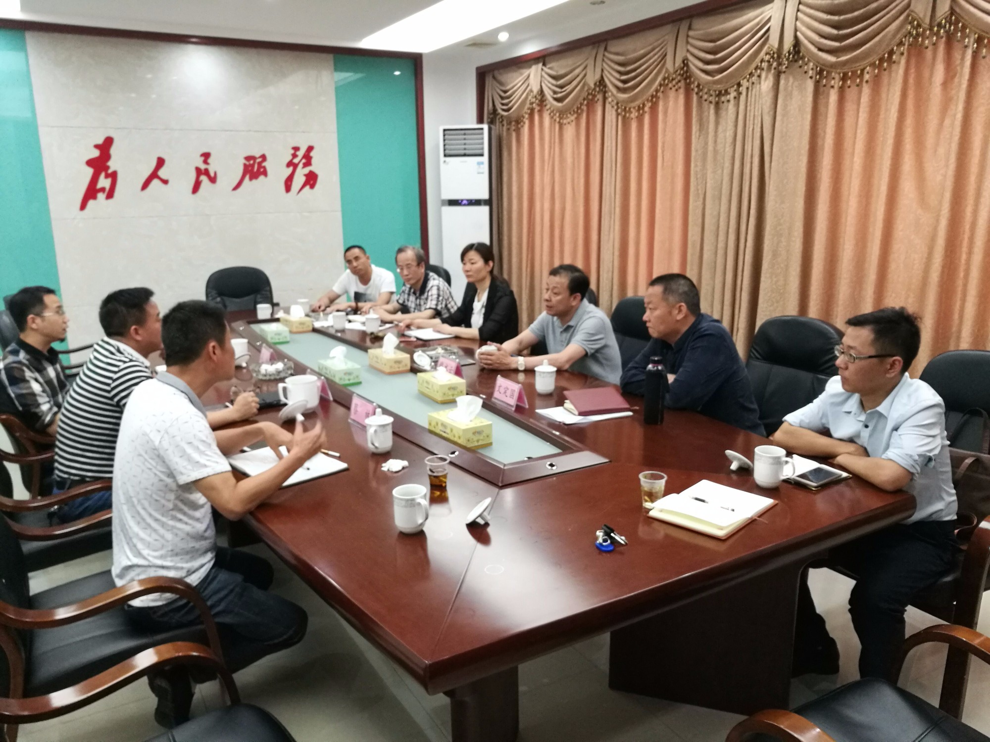 区委常委、常务副区长稂水云一行赴枫溪调度当前重点工作