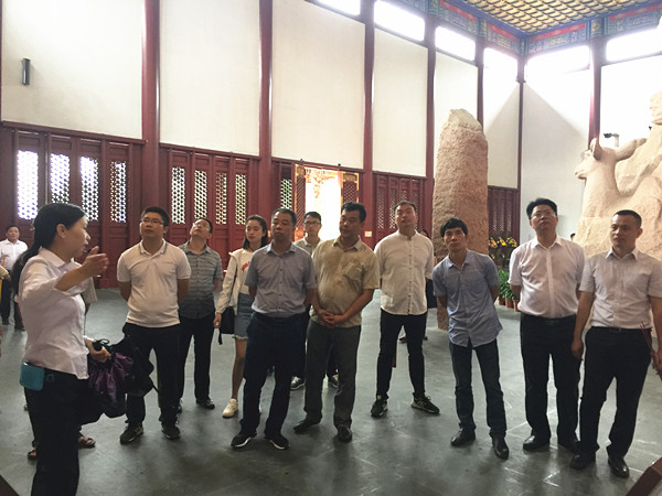 湖南酒仙湖生态旅游开发有限公司开展迎“七&middot;一”主题活动
