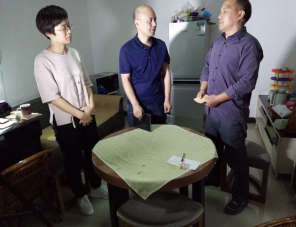 建设街道领导一行到桥头社区考察调研
