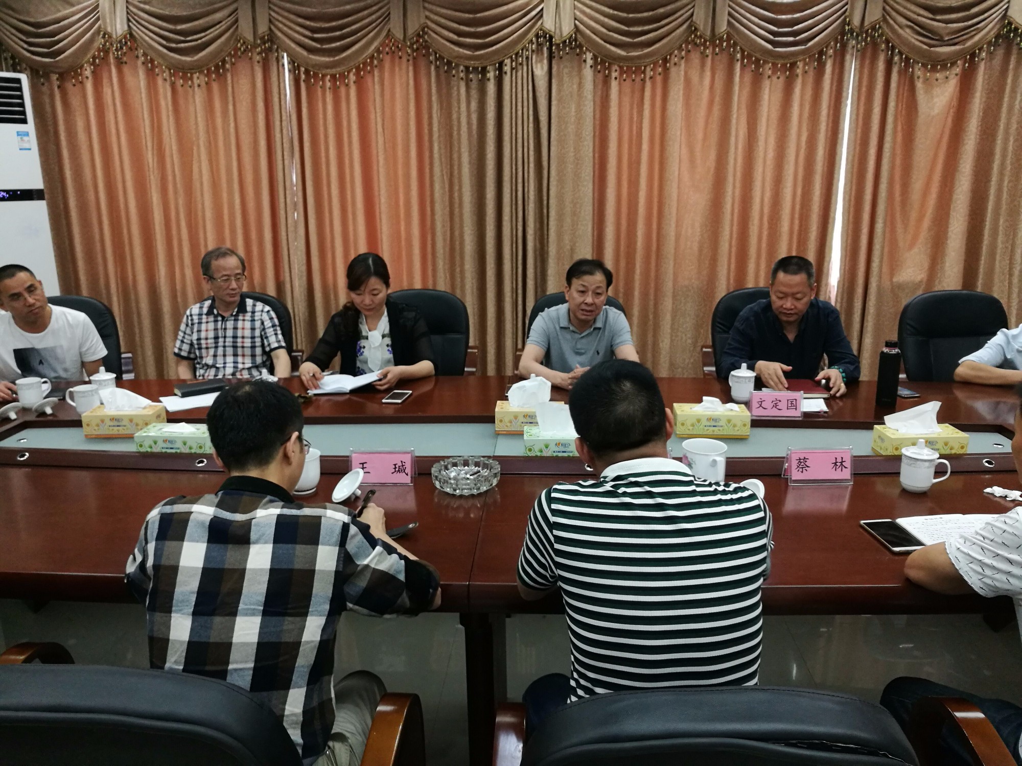 区委常委、常务副区长稂水云一行赴枫溪调度当前重点工作