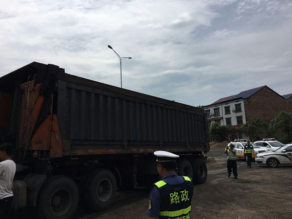 攸县:部门联动推进治超工作常态化