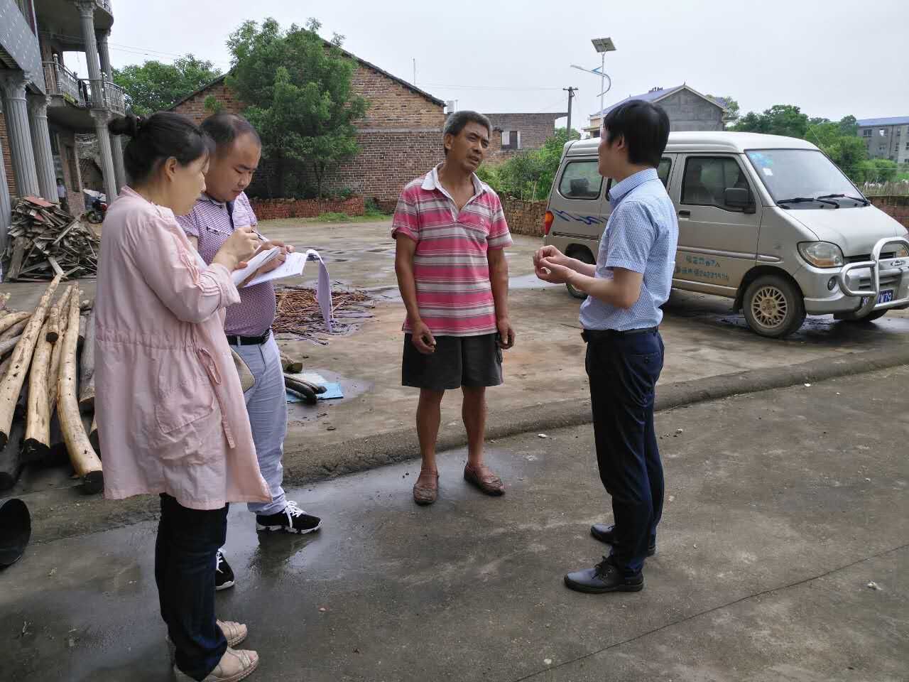 县残联开展扶贫结对帮扶工作