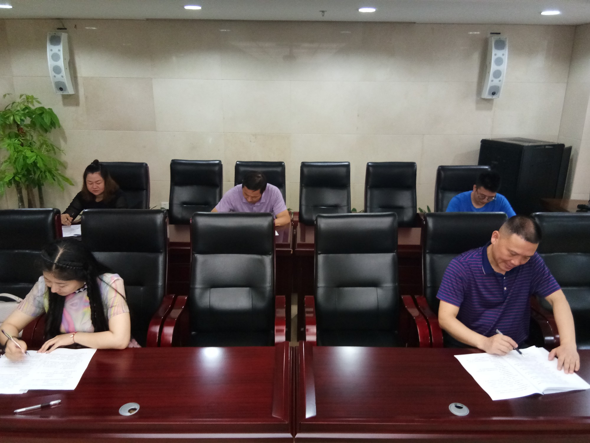 县科协组织“知责明纪强党性”党规条纪测试