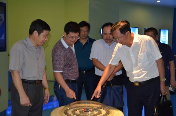 市委组织部副部长、市“两新”组织党工委书记周琪同志督查天元区民办学校党建工作
