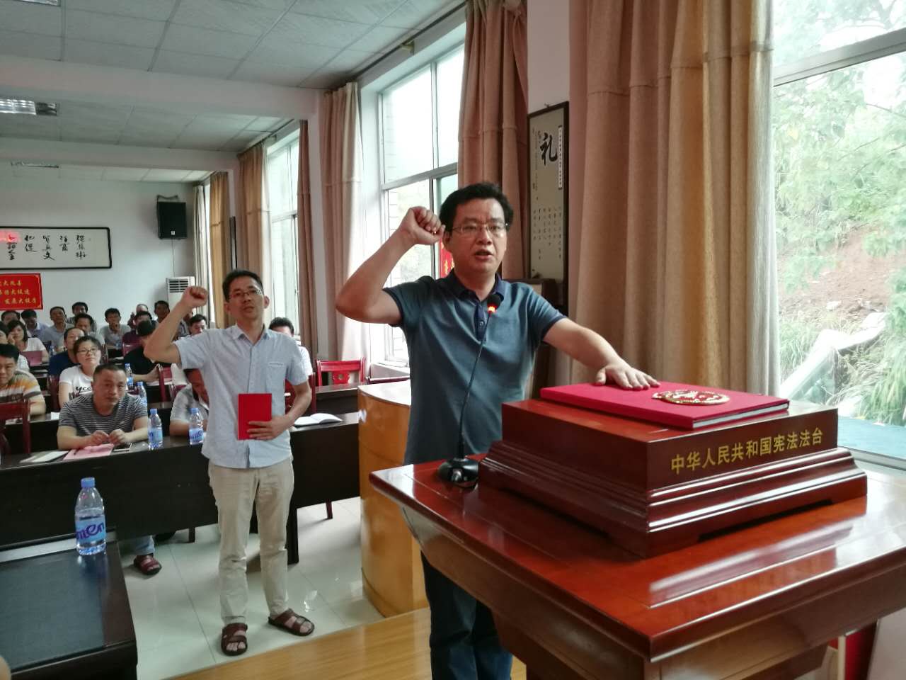 酒埠江镇召开第十五届人民代表大会第三次会议