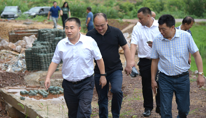 蔡周良付访华督查水库防汛工作时要求加强监测 提前预防 确保安全度汛