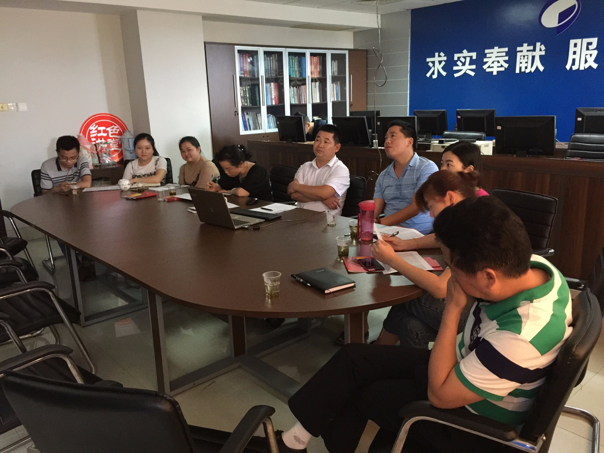 区统计局牵头召开南片区规模工业发展状况座谈核实会