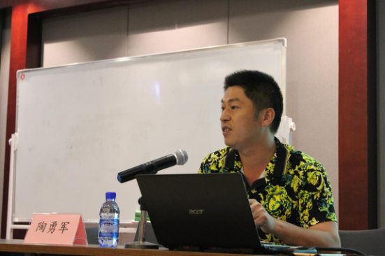 芦淞区基层就业专干培训暨劳动保障工作会议在建设地区召开