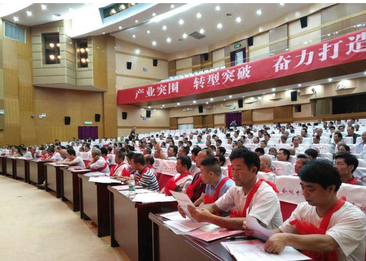 春联街道：听党课温誓词促党员率先垂范建设动力新区
