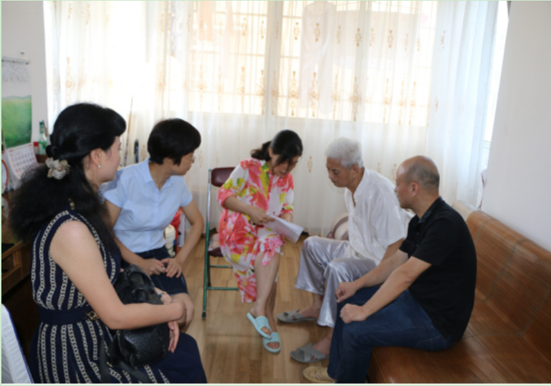 建设街道：送学、送课、送关怀，不一样的走访慰问