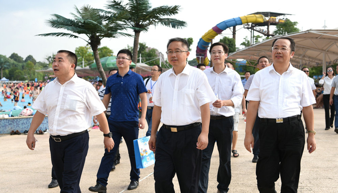 “爱在七夕&middot;情定云龙”主题活动在水上乐园举行