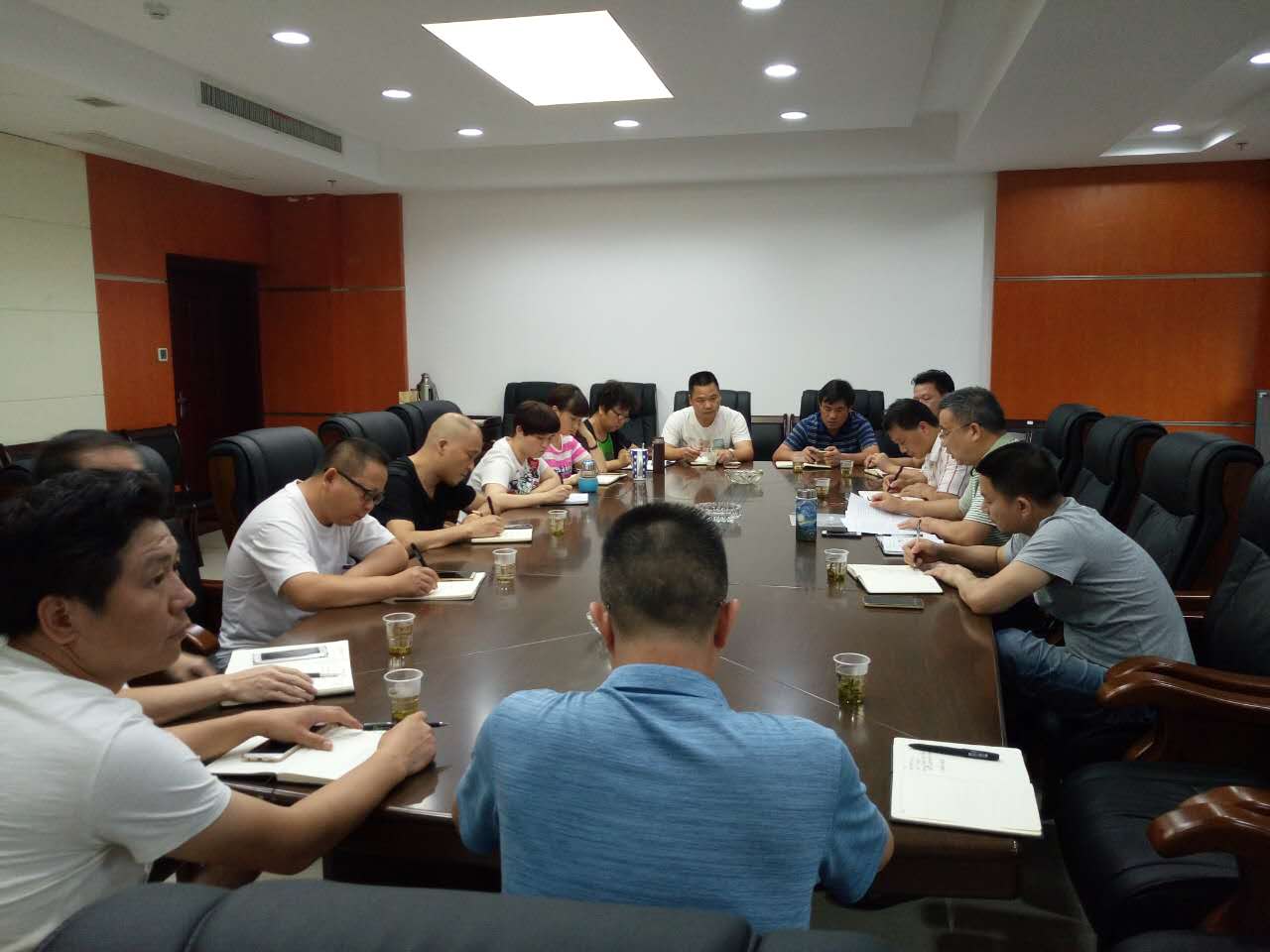 攸县公路局传达贯彻县委十二届四次暨十七届县人民政府二次全体(扩大)会议精神