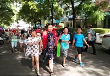 快乐假期,社会实践,嵩山街道的小朋友棒棒哒