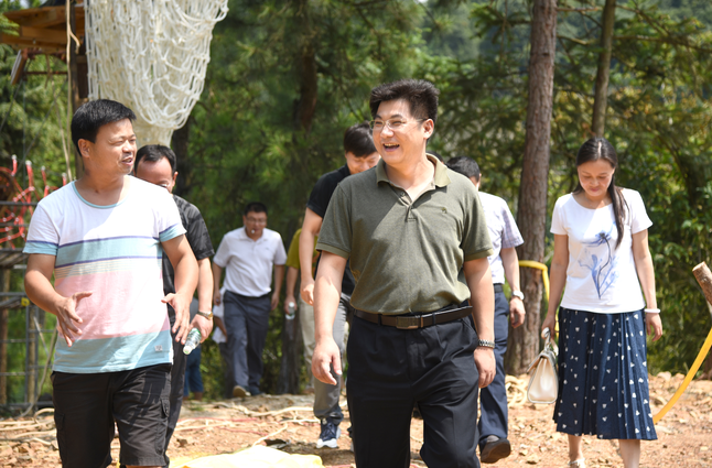 绿水青山就是金山银山 付访华赴茶陵县南坑村指导扶贫工作
