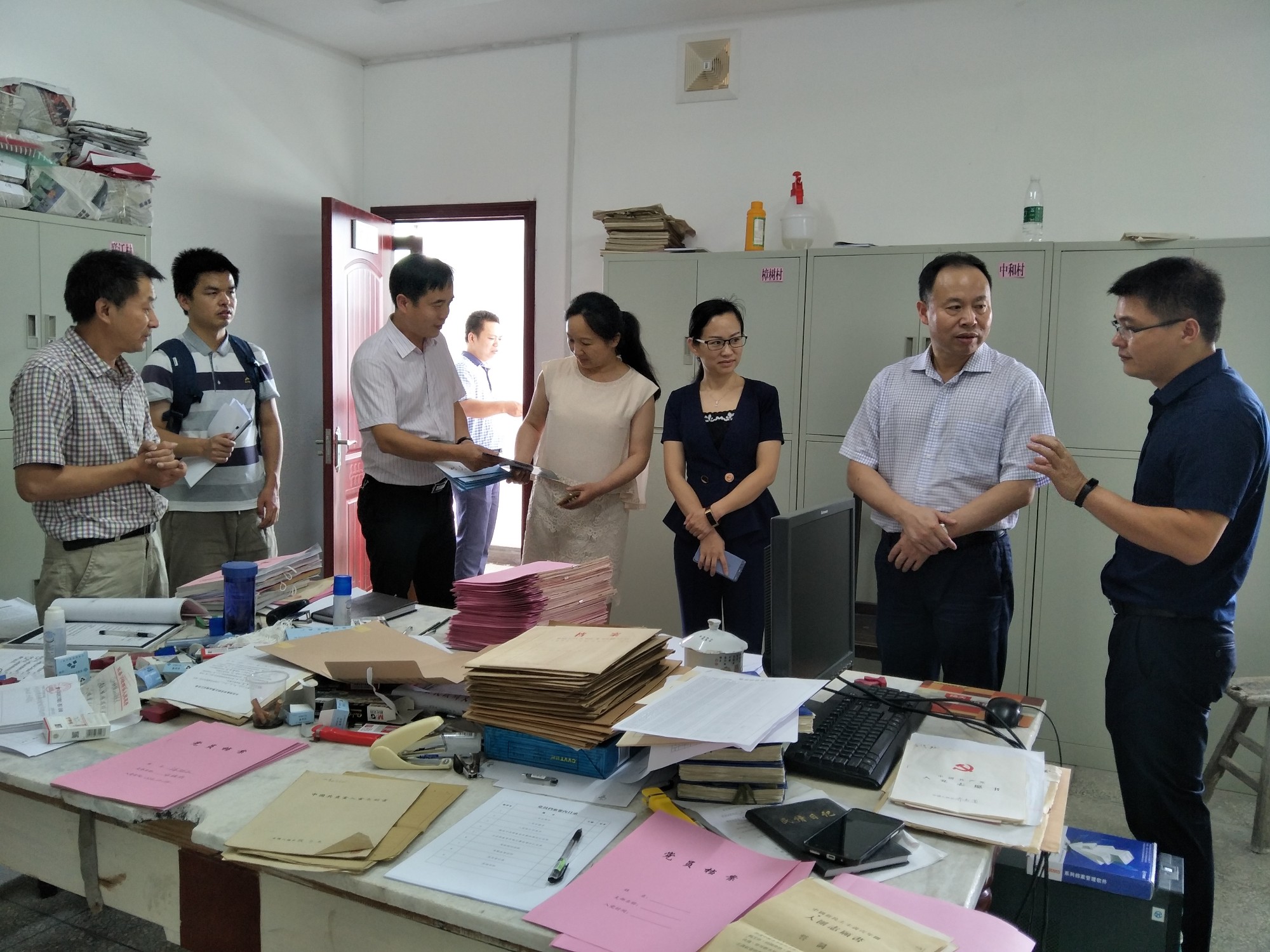 株洲市档案局局长莫大德一行来攸调研