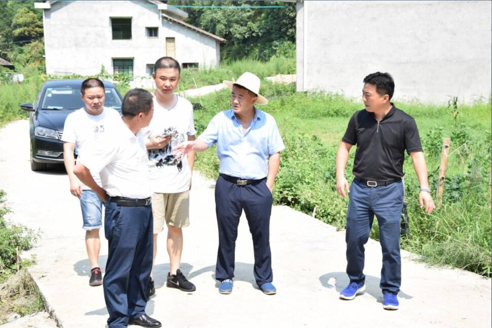 副市长钟国建调研部署彰仙村脱贫攻坚（图）