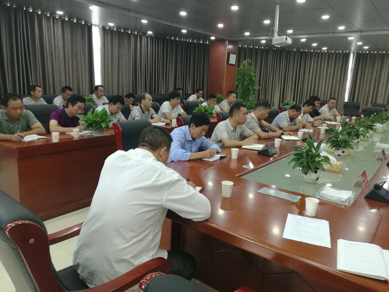 网岭镇召开信访维稳百日攻坚推进会