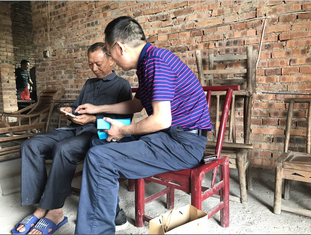 一场别开生面的家庭座谈会——株洲市统计局赴三峰村开展结对帮扶活动纪实