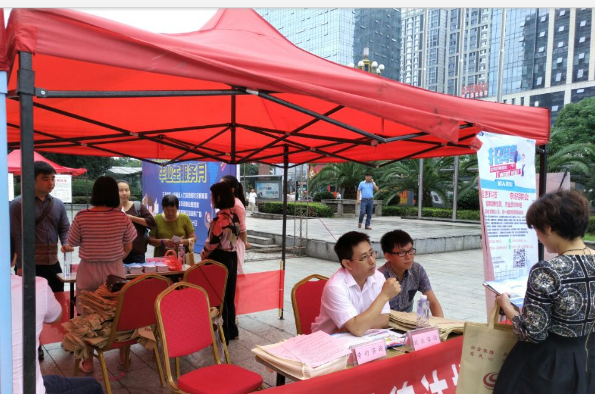 高校毕业生服务月活动在我区“多点开花”