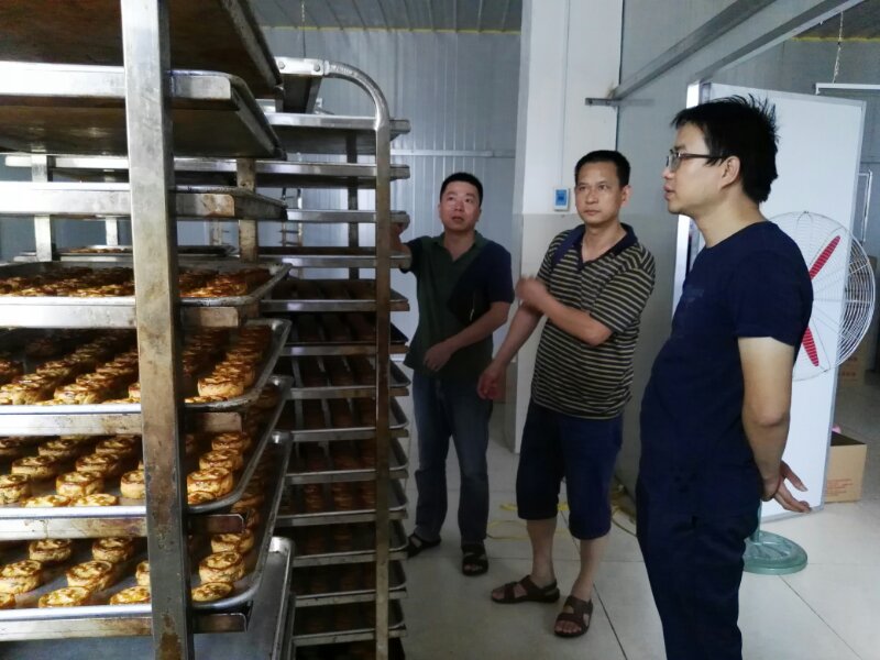 攸县食品药品工商质量监督管理局开展节前专项整治 确保两节食品安全