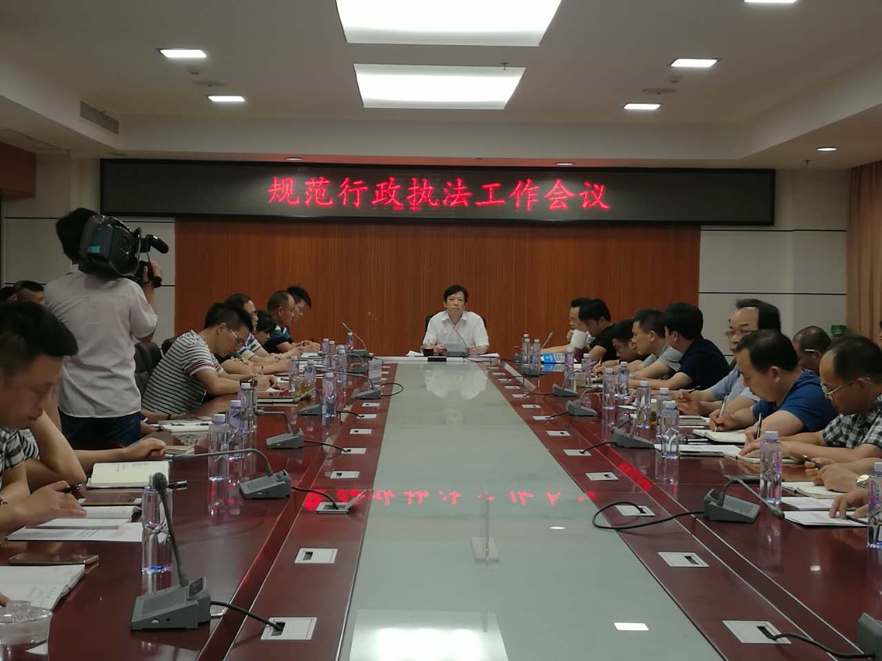 攸县食品药品工商质量监督管理局"八不准"塑造队伍形象