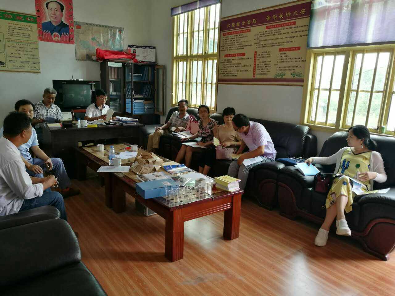 攸县档案史志局 开展脱贫攻坚“五个一”主题党日活动