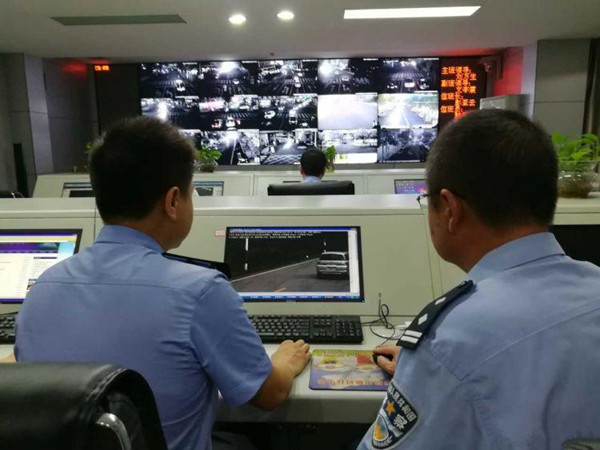 交警大队成功查处交通“违法王” 779条违法记录 10年未年检