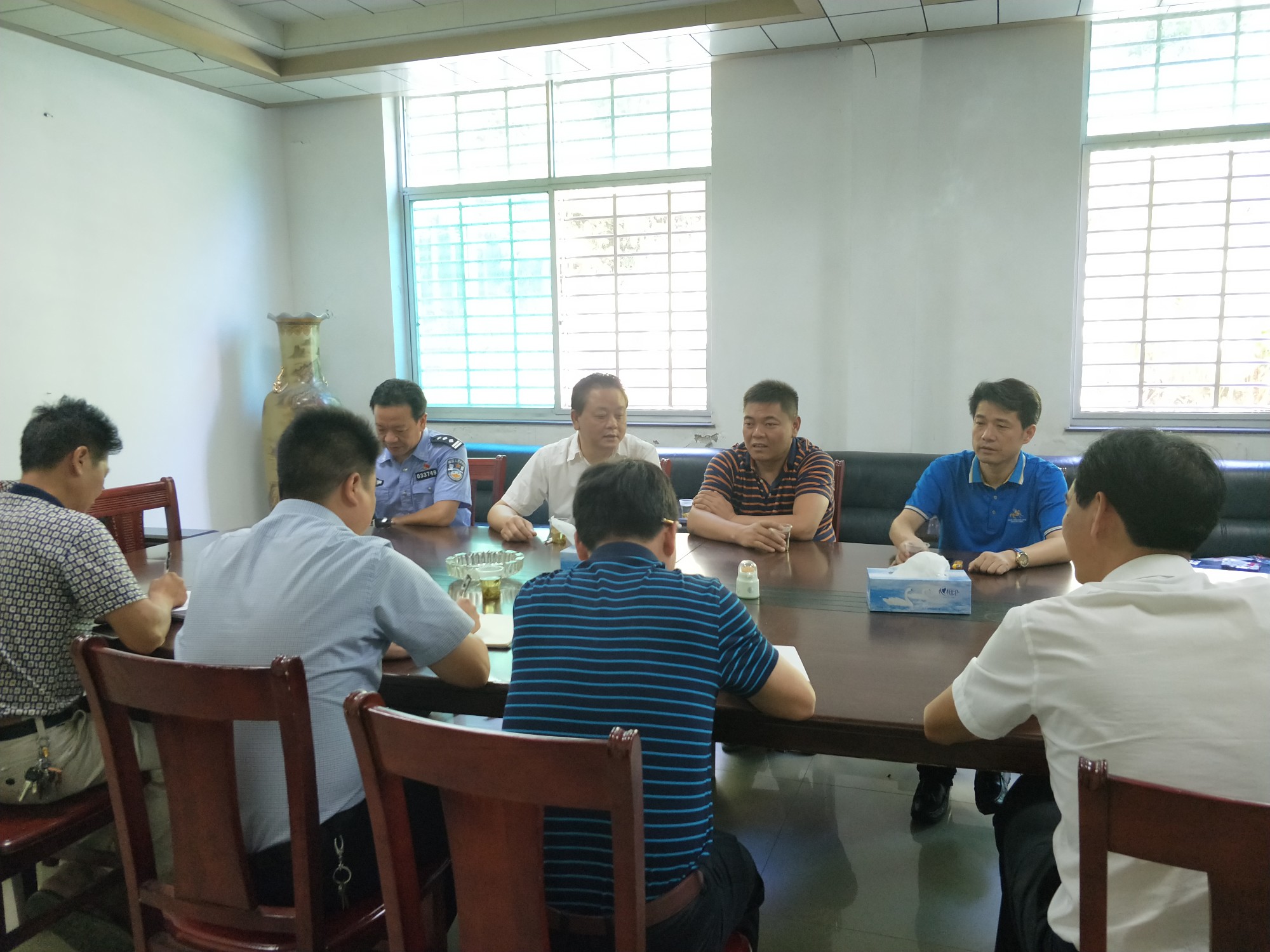 社会力量助扶贫，真情帮扶暖人心——湘东矿业有限公司董事长吴建明先生捐款10万元帮扶贫困村