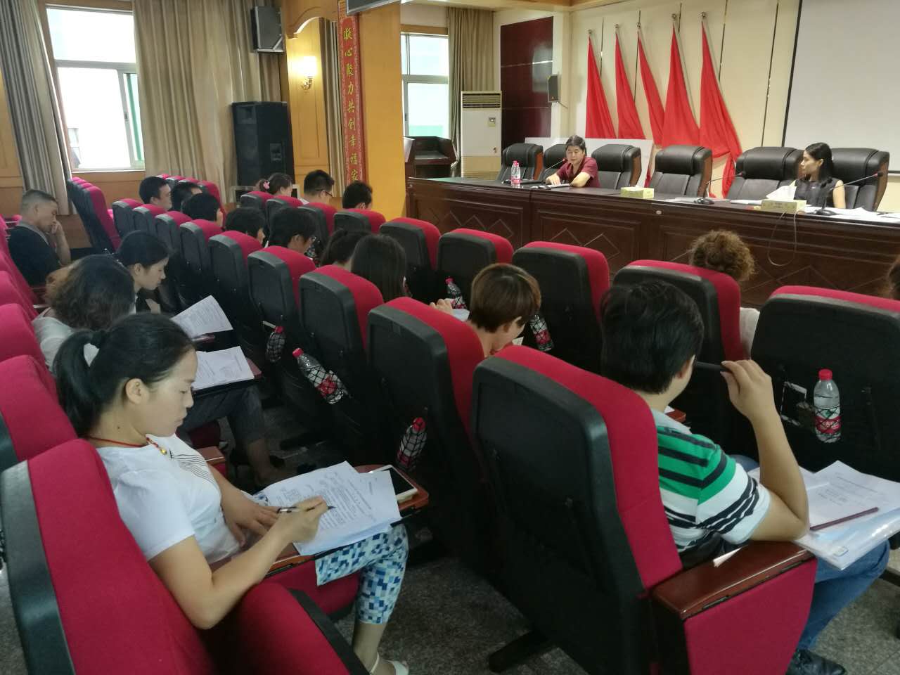 攸县民政局工作人员参加联星街道基政工作推进会