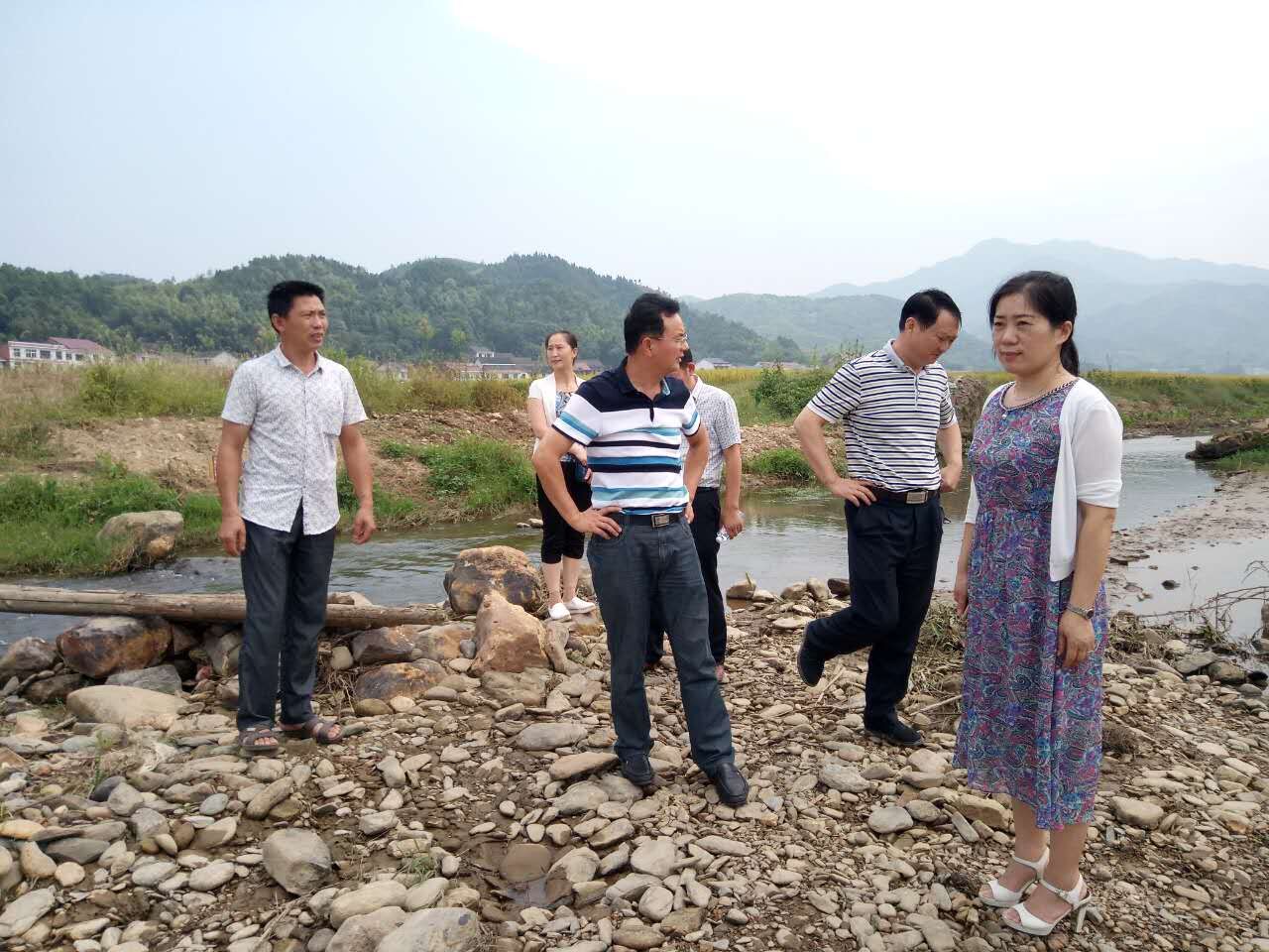 陈百忠到莲塘坳镇开展“五个一”走访活动
