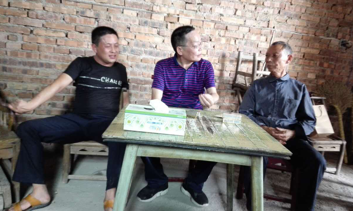 一场别开生面的家庭座谈会——株洲市统计局赴三峰村开展结对帮扶活动纪实