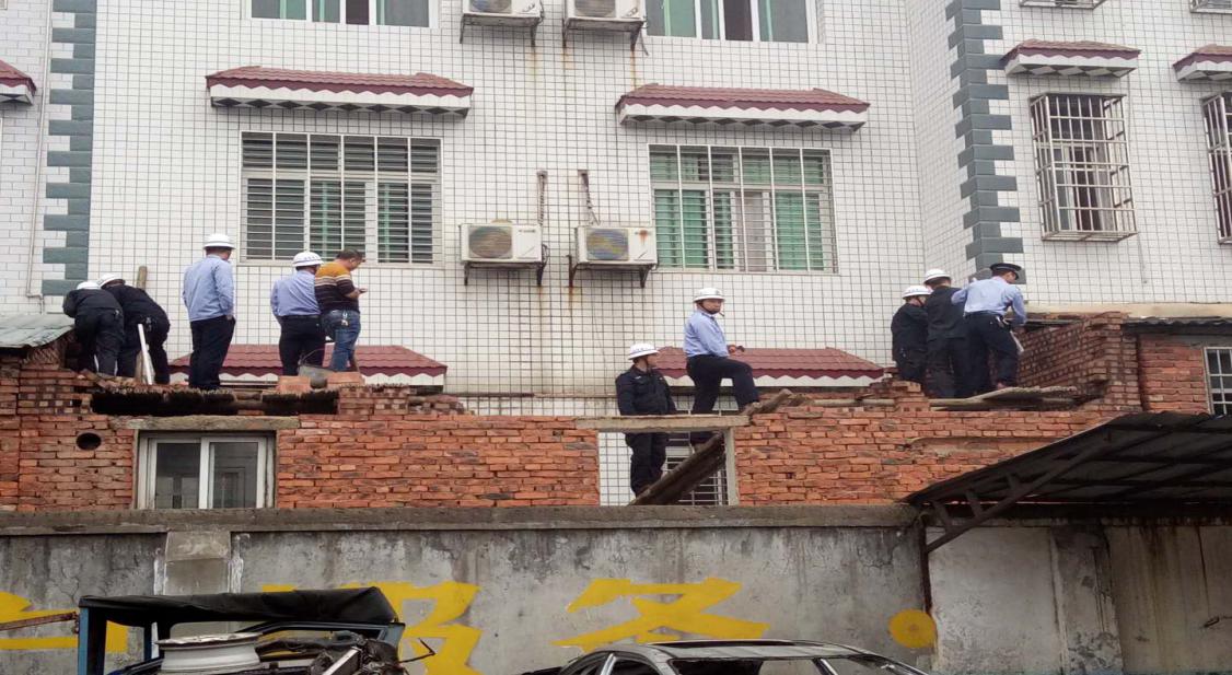 即查即拆，城区两处违建被拆除