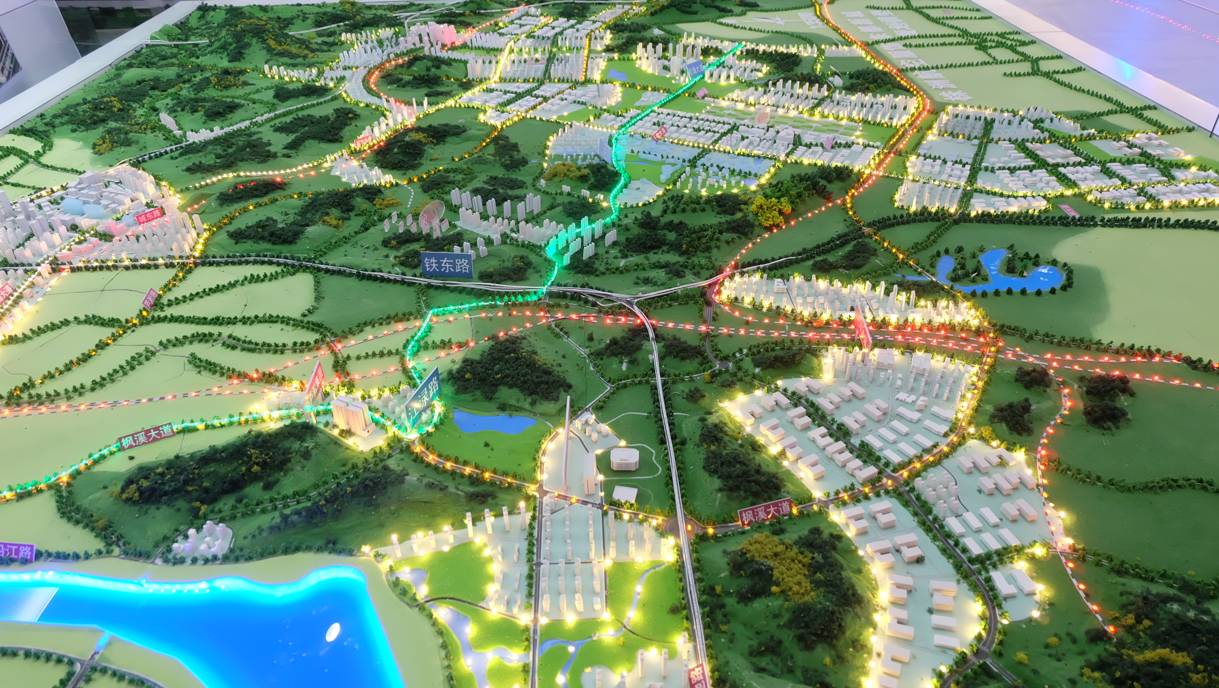 株洲市规划审批全程进驻政务中心获住建部推崇【组图】