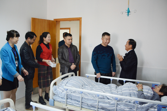 【关爱老年人 欢庆十九大】攸县人民医院开展重阳节系列主题活动