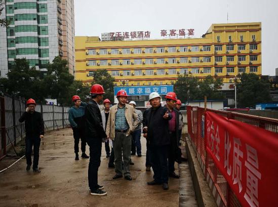 市国资委副主任罗贵斌赴城发集团下属建设公司检查2017年省市重点项目劳动竞赛实施情况