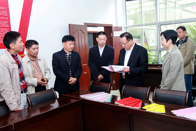 市委副书记雷绍业一行来我局调研党建和绩效考核工作