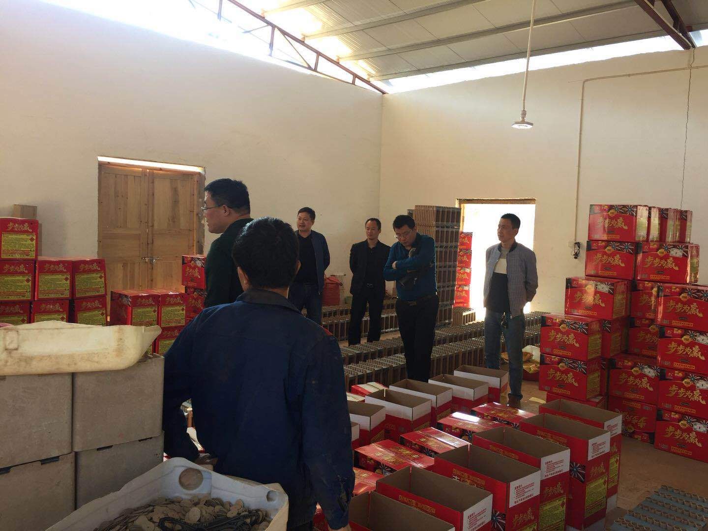 李易常到菜花坪镇视察指导工作